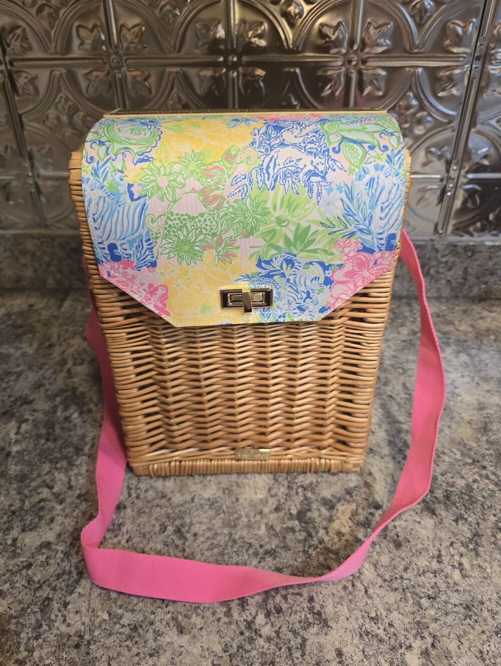 Lilly Pulitzer Wicker Wine Summer Basket Colorful "Cheek to Cheek" Print